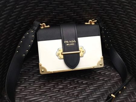 EH - Prada Bags - 181 Supply